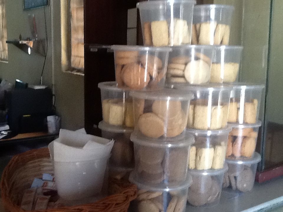 Friend in Knead cake shop 1