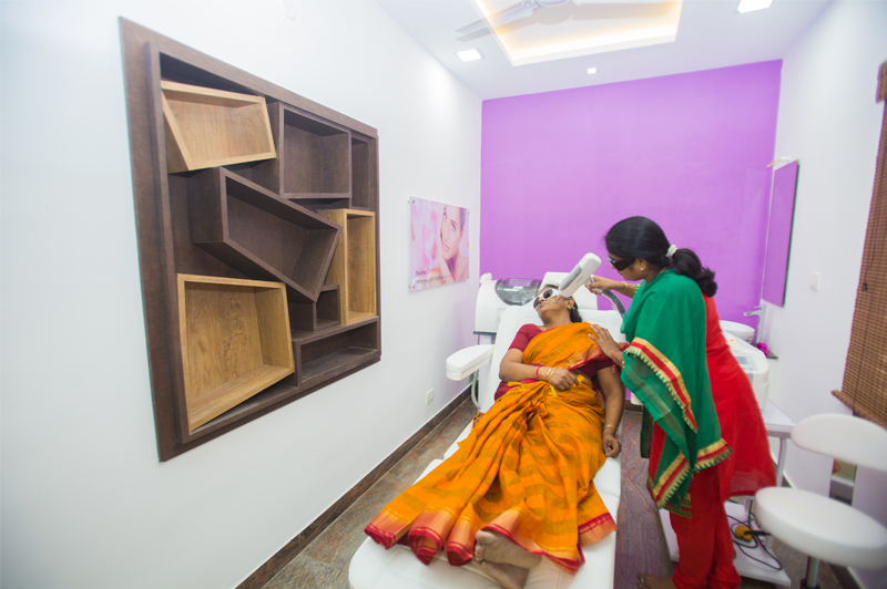 Pravit Skin And Cosmetic Center3