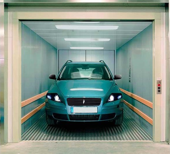 Maxlift Janakpuri District centre New Delhi 1